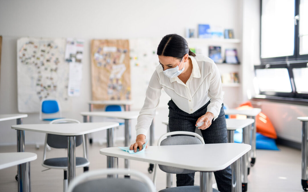 Effetto scuola sui contagi. Triplicati gli studenti positivi
