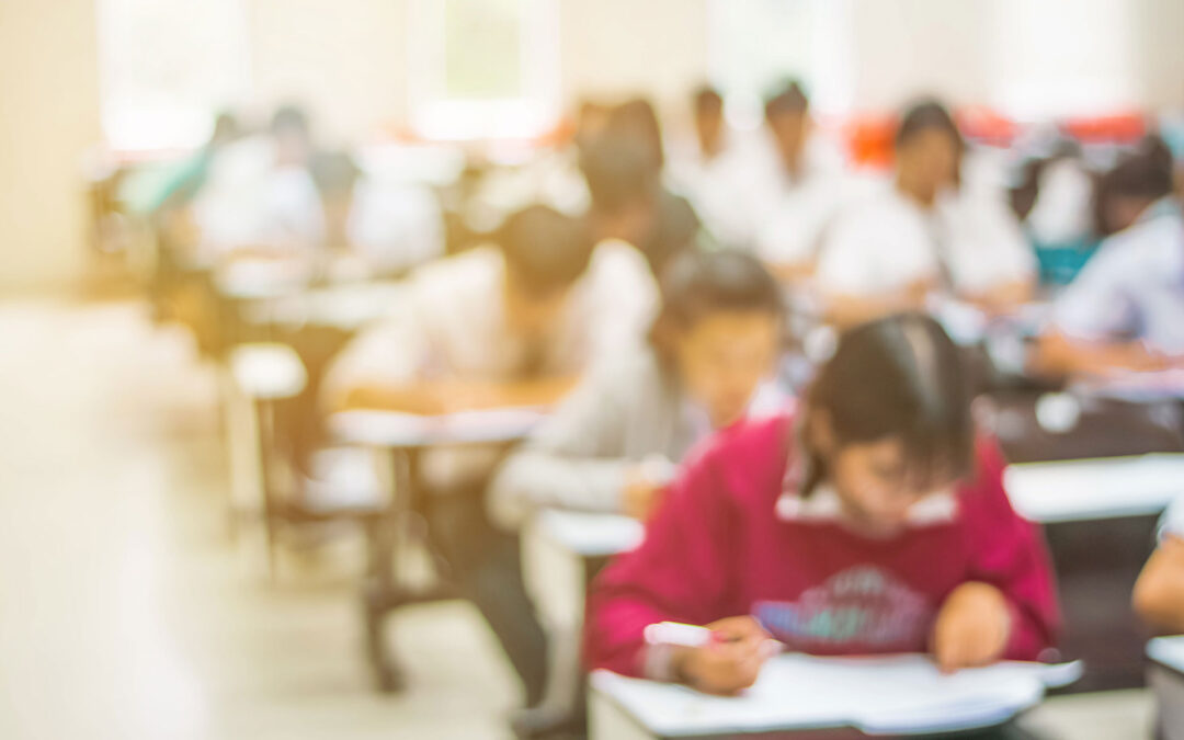 Scuola, la protesta contro il concorso ad ogni costo che mette a rischio i precari