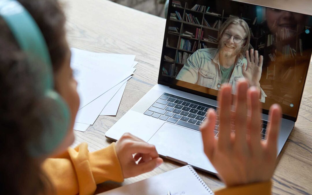Il Covid spiegato agli studenti delle scuole medie: come ci si ammala e ci si cura