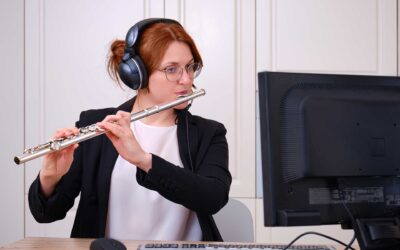 Stretta sulle lezioni online dei prof: l’orario settimanale va garantito al 100%