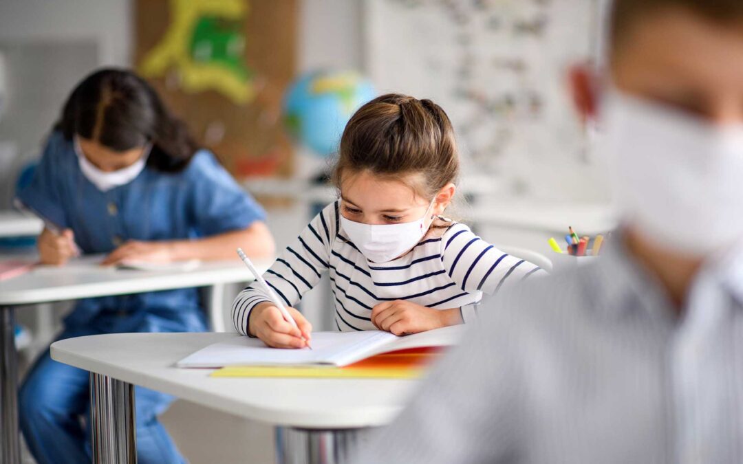 Sulla scuola si tratta per abbassare il 75% di rientro in presenza