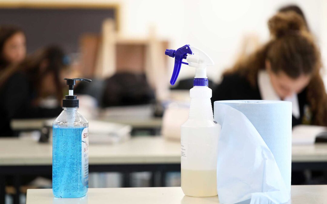 Scuola in presenza, ipotesi rientro il 7 gennaio. Superiori al 50%