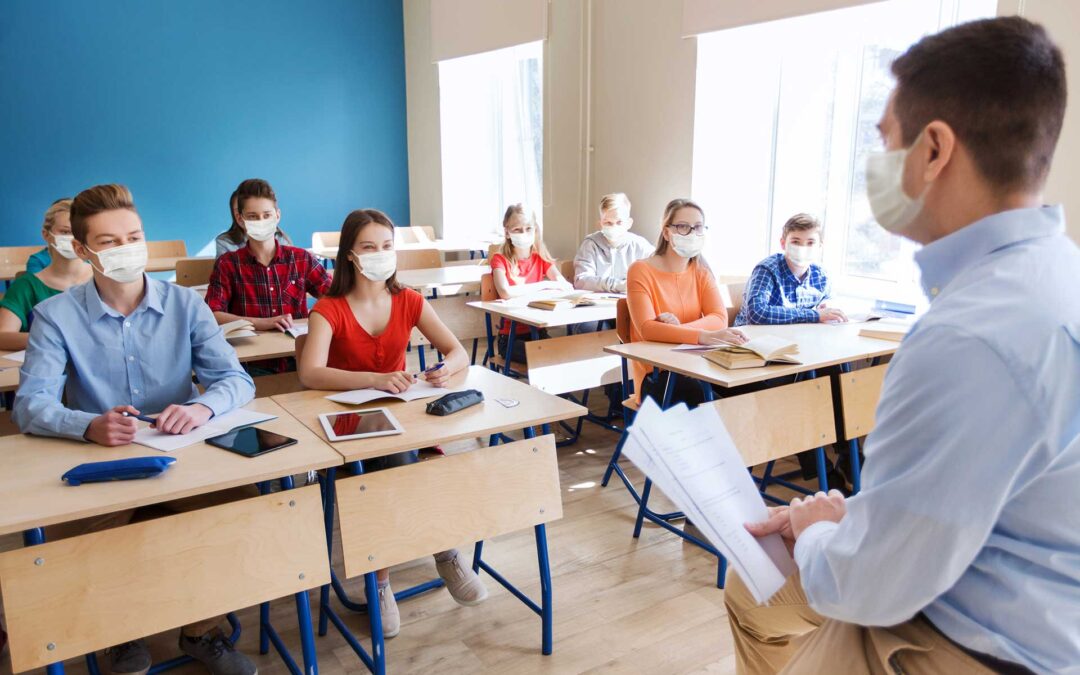 Iscrizioni scuola 2021/22: al primo posto i licei, cresce domanda tempo pieno. Scelte e numeri per regione