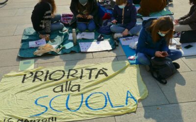‘Priorità alla scuola’ domani ritorna in piazza