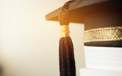 Via il divieto di iscrizione contemporanea a due corsi di laurea
