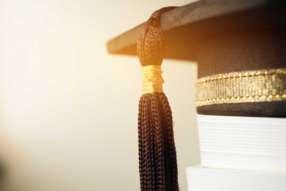Via il divieto di iscrizione contemporanea a due corsi di laurea - Noi