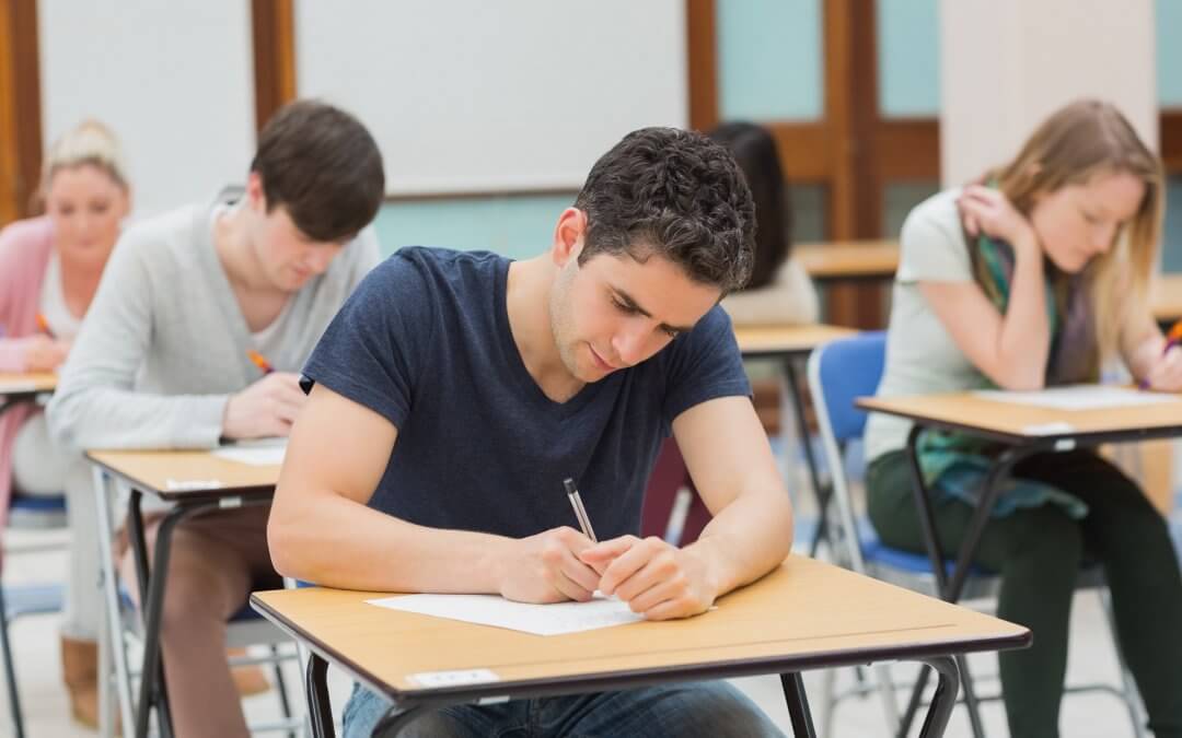 Gli accademici in diritto pubblico si esprimono: solo il concorso garantisce equità e docenti preparati