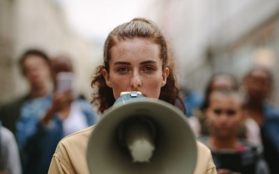 LA CARICA DEI DIRIGENTI BOCCIATI