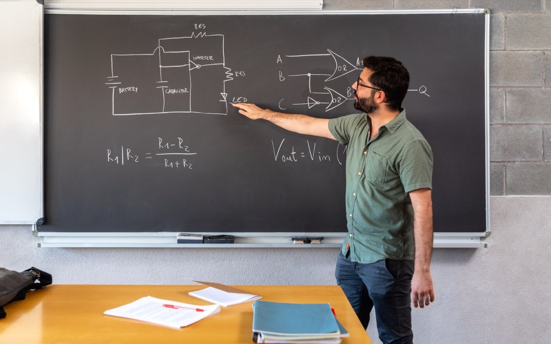 Concorsi scuola e precariato: le prospettive e le incognite del nuovo piano straordinario di reclutamento